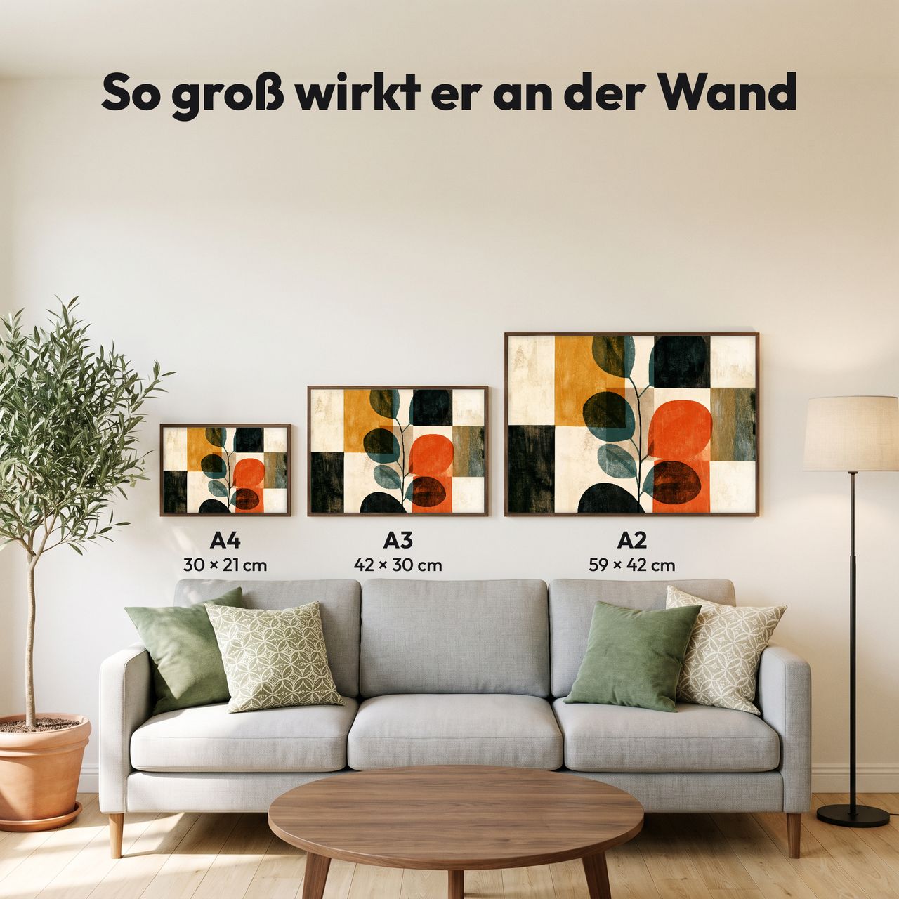 Holzposter Eukalyptuszweig mit runden Blättern in Terrakotta im Querformat in A4, A3 und A2 an der Wand über dem Sofa: so groß wirkt er